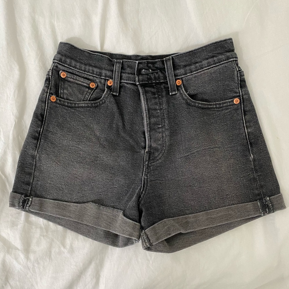 Levi’s wedgie shorts